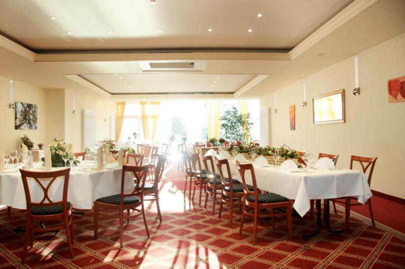 Hotel Kempf Dirmstein ภายนอก รูปภาพ