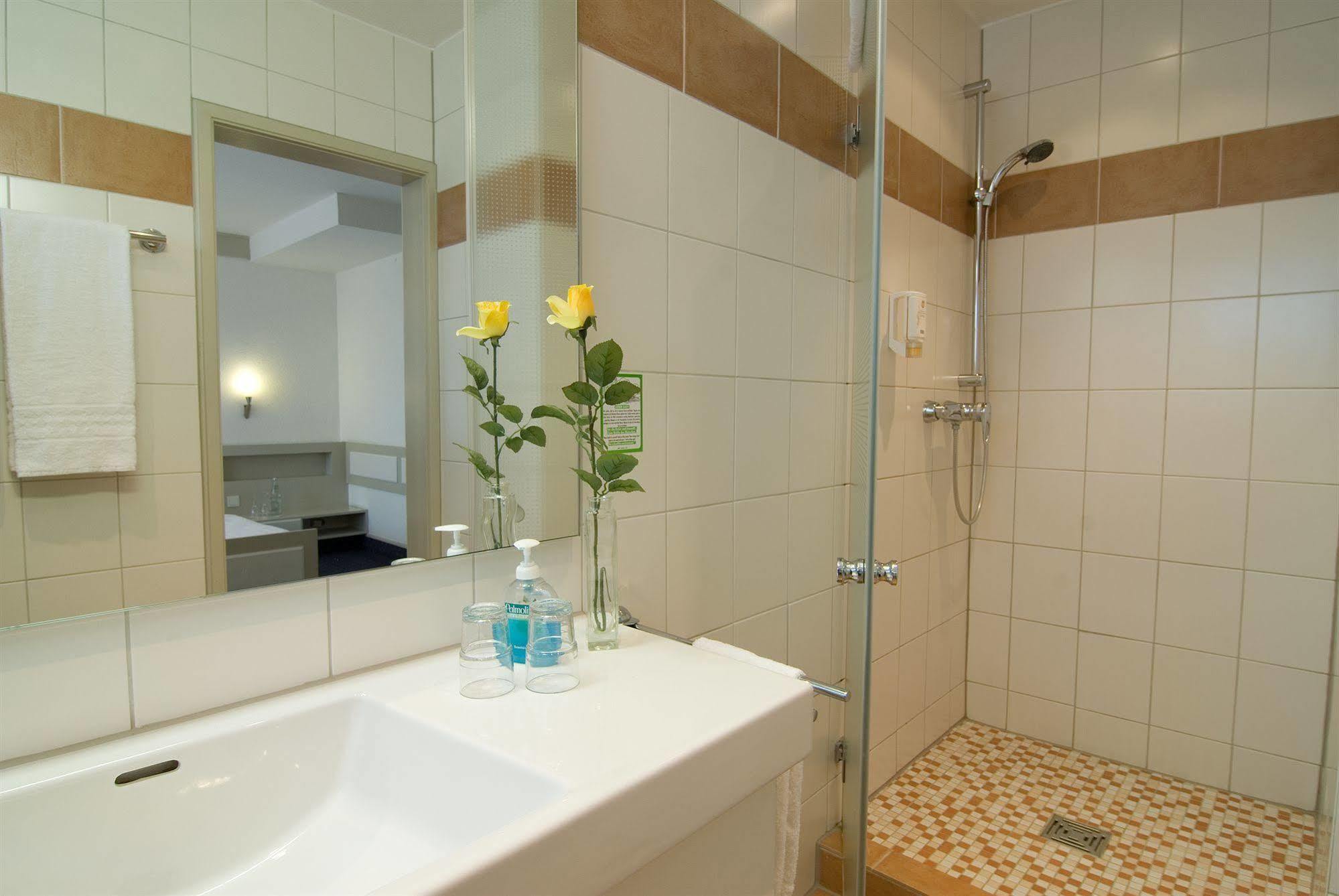 Hotel Kempf Dirmstein ภายนอก รูปภาพ