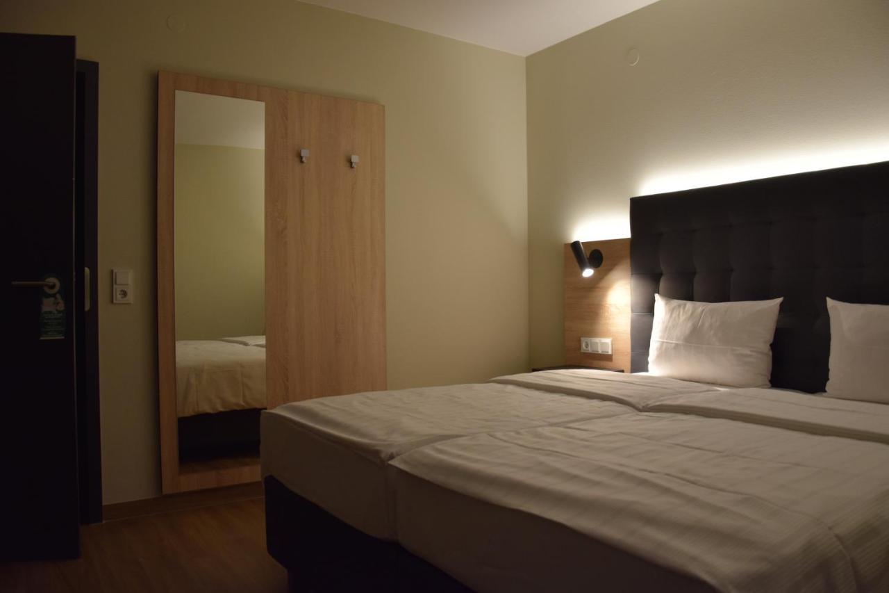Hotel Kempf Dirmstein ภายนอก รูปภาพ
